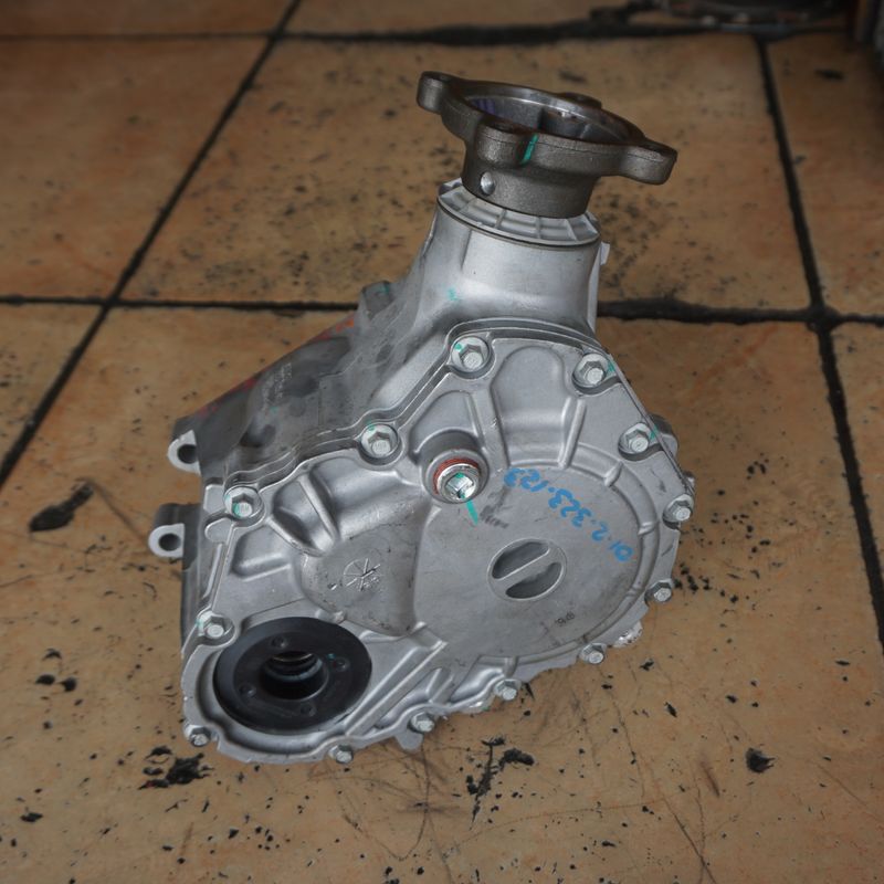 9L8Z7A103D 9L8Z7A103J Vỏ chuyển đổi khác biệt cho Mazda CX9 6F35 Hệ thống khung gầm tự động được sử dụng