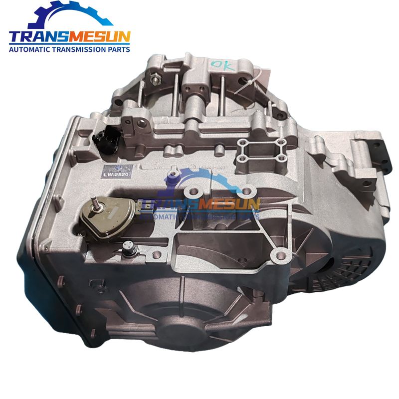Sản xuất lại Ssangyong 2.0T động cơ diesel bốn bánh xe 6 tốc độ DSI M11 bộ chuyển số tự động